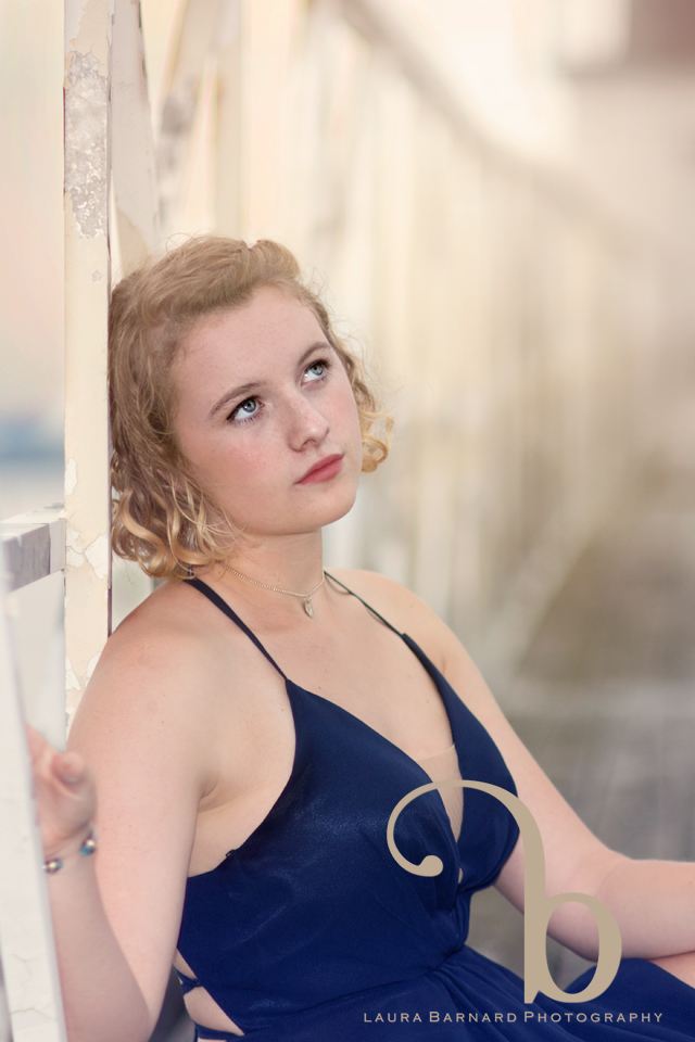 Senior portrait session, photo 17.